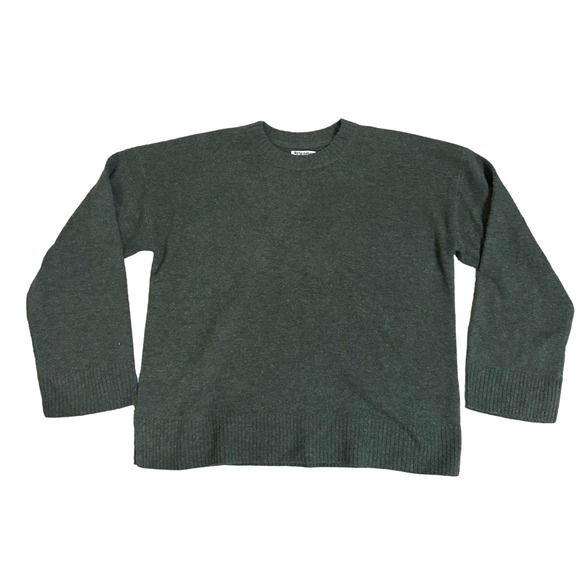 Reformation Sweaters - Reformation NWT green wool pullover sweater size Medium